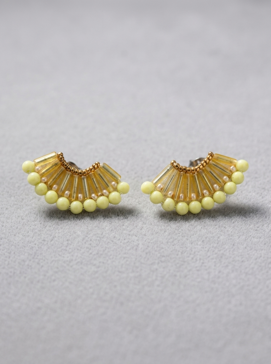 Ray Beaded Studs